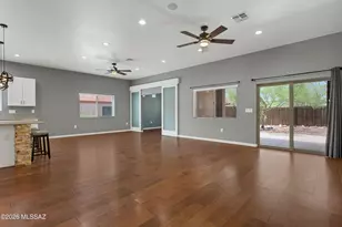 2642 S Falcon View Dr, Tucson, AZ 85713 - Photo 3