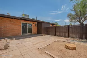 1501 N Benton Pl, Tucson, AZ 85712 - Photo 13