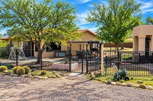 7963 S Farmhills Pl, Tucson, AZ 85756 - Photo 1