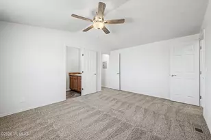 10325 S Brandywine Ln, Tucson, AZ 85736 - Photo 11