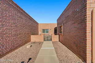 1040 W Camino del Pato, Green Valley, AZ 85622 - Photo 5