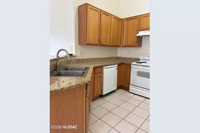 1653 E Saint Apollonia Street, Tucson, AZ 85713 - Photo 9