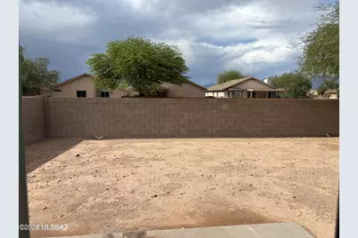 1653 E Saint Apollonia Street, Tucson, AZ 85713 - Photo 17