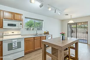 12886 N Desert Olive Dr, Oro Valley, AZ 85755 - Photo 17