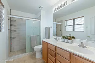 12886 N Desert Olive Dr, Oro Valley, AZ 85755 - Photo 25