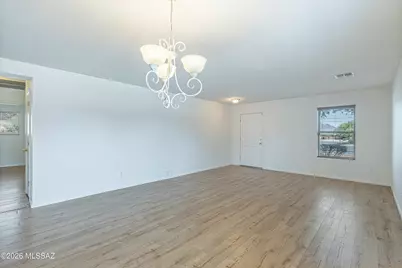 12886 N Desert Olive Drive, Oro Valley, AZ 85755 - Photo 11