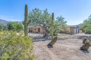 4200 N Gunpoint Dr, Tucson, AZ 85749 - Photo 3