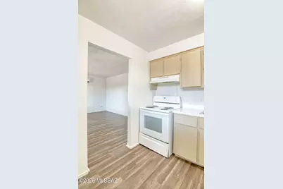 5653 E 28th Street, Tucson, AZ 85711 - Photo 9