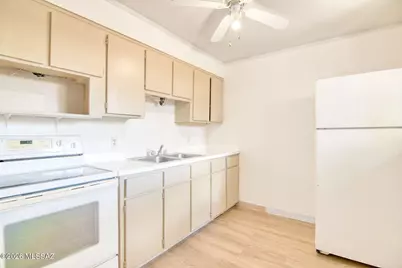 5657 E 28th Street, Tucson, AZ 85711 - Photo 7