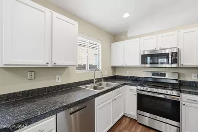 7825 E Sabino Hollow Court, Tucson, AZ 85750 - Photo 19