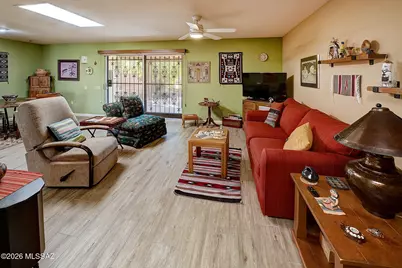 791 W Calle De Alegria, Green Valley, AZ 85614 - Photo 11