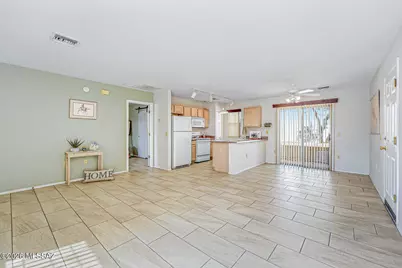 920 W Calle De La Pelotita, Green Valley, AZ 85614 - Photo 9