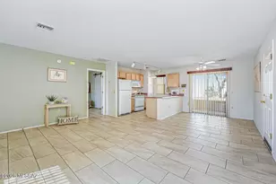 920 W Calle De La Pelotita, Green Valley, AZ 85614 - Photo 9