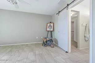 920 W Calle De La Pelotita, Green Valley, AZ 85614 - Photo 21