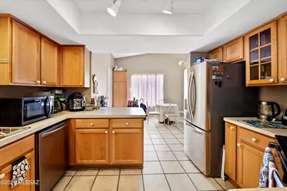 243 N Redcoat Lane, Tucson, AZ 85748 - Photo 9