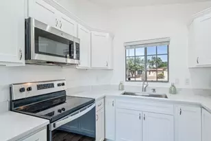 8065 N Surprise Dr, Tucson, AZ 85743 - Photo 5