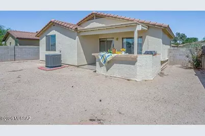 8065 N Surprise Drive, Tucson, AZ 85743 - Photo 17