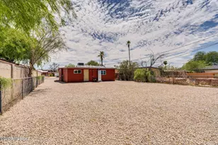 827 E Lester St, Tucson, AZ 85719 - Photo 35