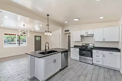 827 E Lester Street, Tucson, AZ 85719 - Photo 15