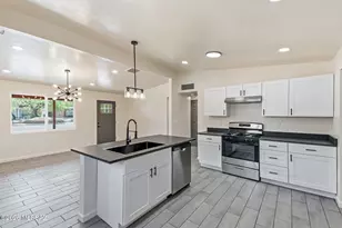 827 E Lester St, Tucson, AZ 85719 - Photo 15