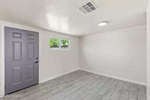 827 E Lester St, Tucson, AZ 85719 - Photo 17