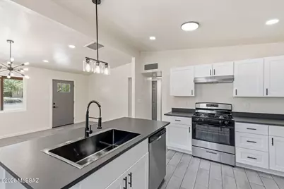827 E Lester Street, Tucson, AZ 85719 - Photo 3