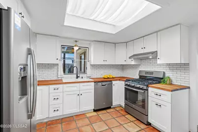 2720 N Columbus Boulevard, Tucson, AZ 85712 - Photo 11