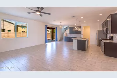 10674 W Hayward Drive, Marana, AZ 85653 - Photo 7