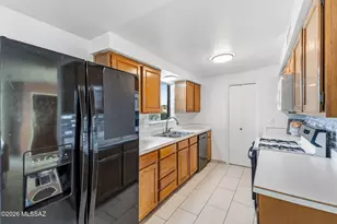 4822 N Camino De La Codorniz, Tucson, AZ 85745 - Photo 11