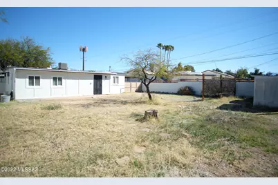 4650 E 16th Street, Tucson, AZ 85711 - Photo 3