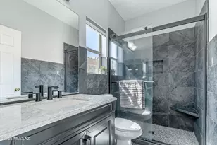 9210 E Desert Cove Cir, Tucson, AZ 85730 - Photo 19