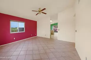 1402 N Thunder Ridge Dr, Tucson, AZ 85745 - Photo 9