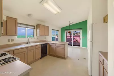 1402 N Thunder Ridge Drive, Tucson, AZ 85745 - Photo 11