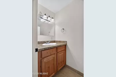 7490 E Deeps Way, Tucson, AZ 85710 - Photo 33