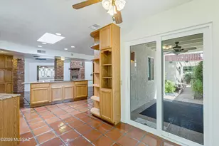 2871 N Longhorn Dr, Tucson, AZ 85749 - Photo 13