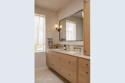 2340 E Hawthorne Street, Tucson, AZ 85719 - Photo 35