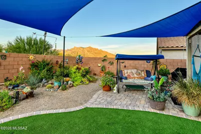 2226 W Desert Topaz Way, Tucson, AZ 85742 - Photo 11