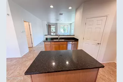 7452 S Golden Shore Drive, Tucson, AZ 85757 - Photo 7