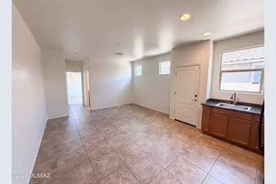 7452 S Golden Shore Drive, Tucson, AZ 85757 - Photo 9