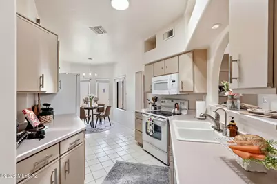 374 S Placita De Caborca, Green Valley, AZ 85614 - Photo 15