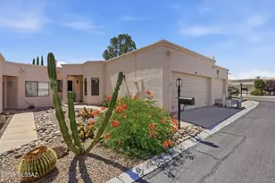 374 S Placita De Caborca, Green Valley, AZ 85614 - Photo 1