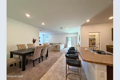 5010 E Wash Overlook Drive, Tucson, AZ 85706 - Photo 5