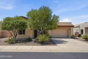 8060 N Painted Feather Dr, Tucson, AZ 85743 - Photo 1