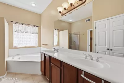 8060 N Painted Feather Drive, Tucson, AZ 85743 - Photo 23