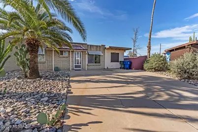 7694 E Queen Palm Circle, Tucson, AZ 85730 - Photo 1