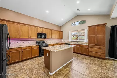 893 W Calle Barbitas, Sahuarita, AZ 85629 - Photo 9