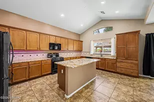 893 West Calle Barbitas, Sahuarita, AZ 85629 - Photo 9