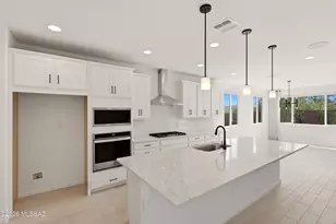 7774 W Laurel Ln, Marana, AZ 85658 - Photo 9