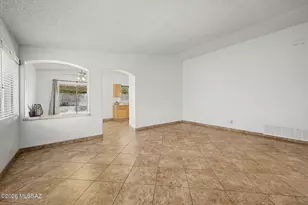 8913 E Citrus Tree Dr, Tucson, AZ 85730 - Photo 5