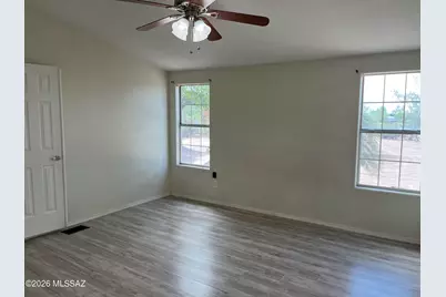 6450 N Gemstone Road, Tucson, AZ 85743 - Photo 9
